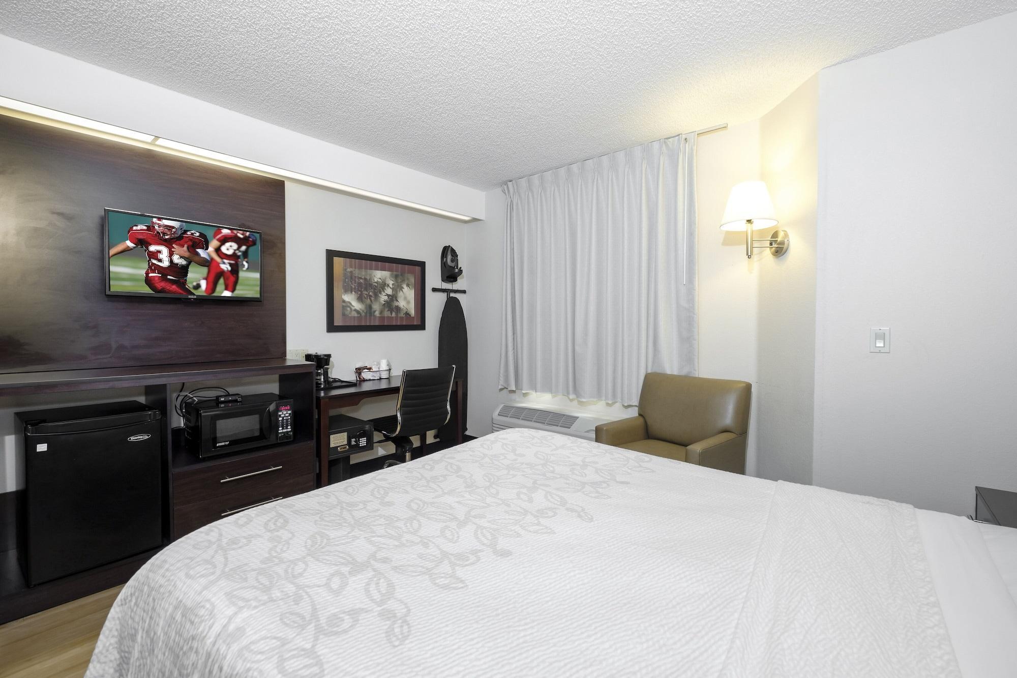 Red Roof Inn Plus+ Палм Коуст Екстериор снимка